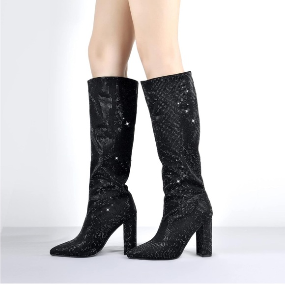 Shoes - NWOT Black Sparkly boots
